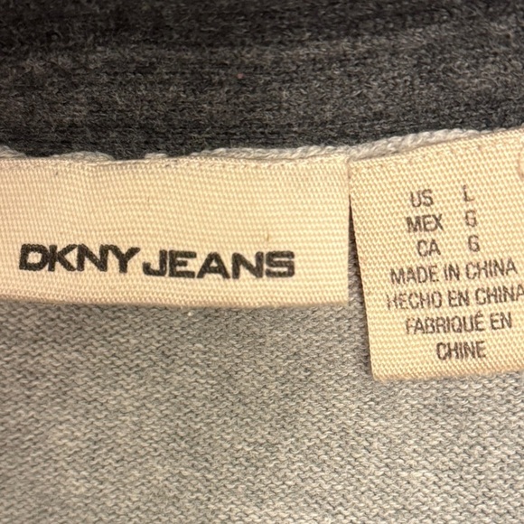 DKNY Gray V-Neck SweatShirt Size Large - Picture 4 of 5